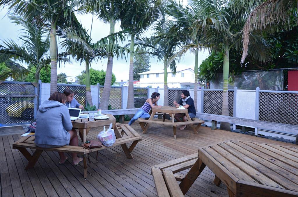 Paihia Ocean Club Hostel Exterior photo